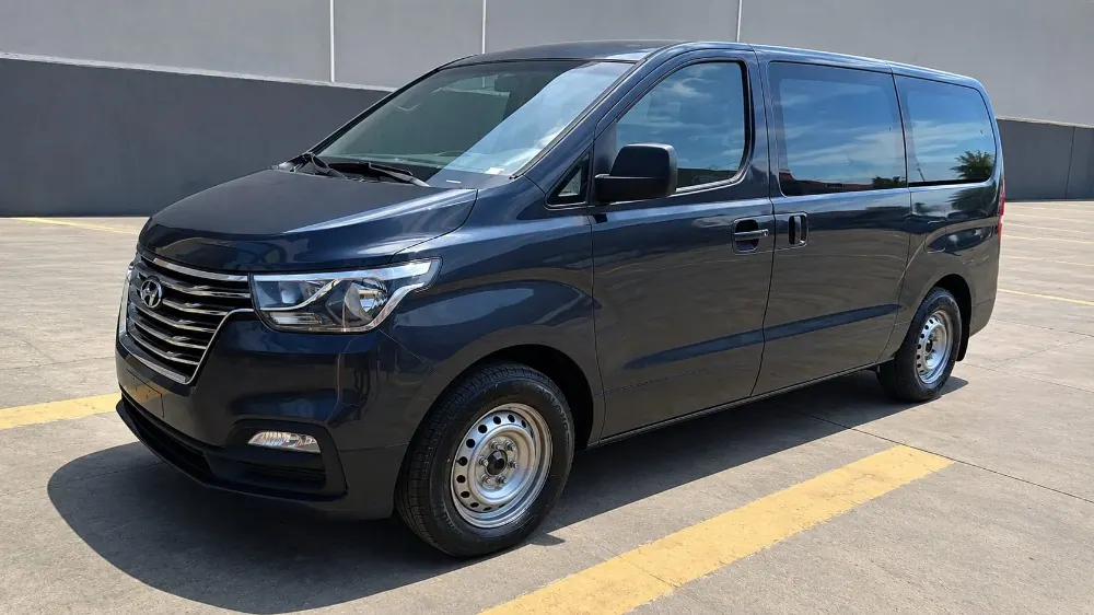 Our private Hyundai H1 transfer van